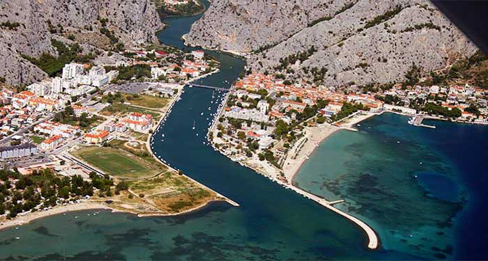 Air view Omis