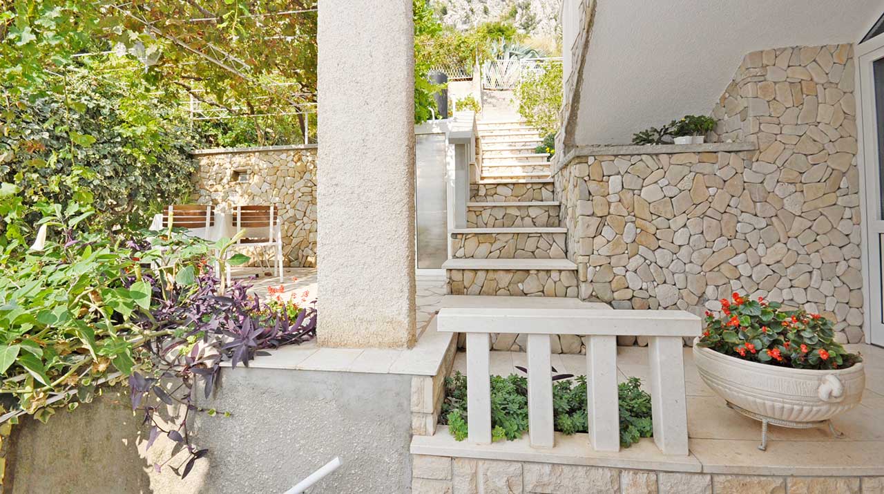 Apartment LEO - Omis