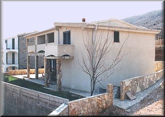 rudez2.jpg (41385 bytes)